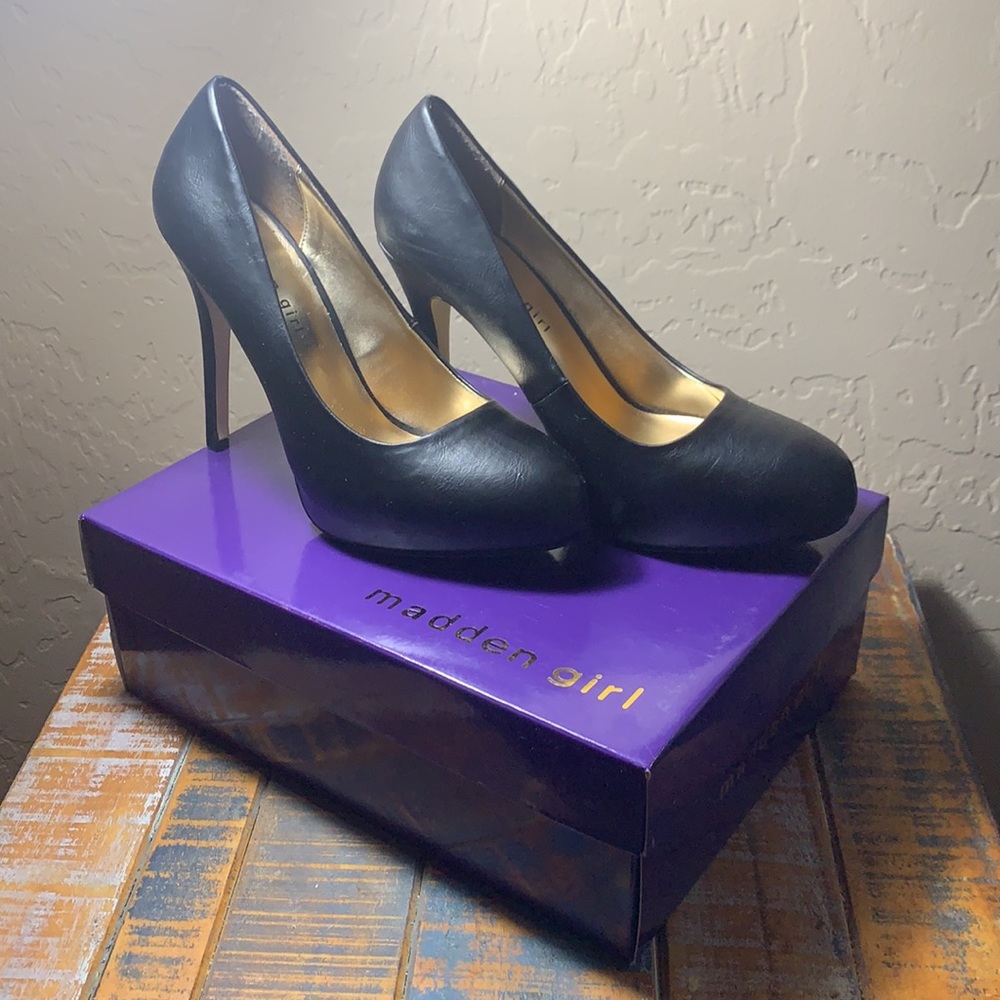 Steve Madden Black Heels